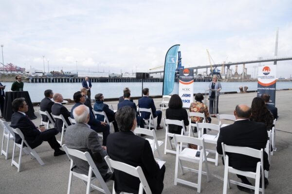 speaker in front of the audiences during the engineering & public works roadshow event